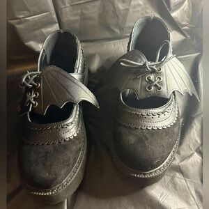 Bat black women shoes